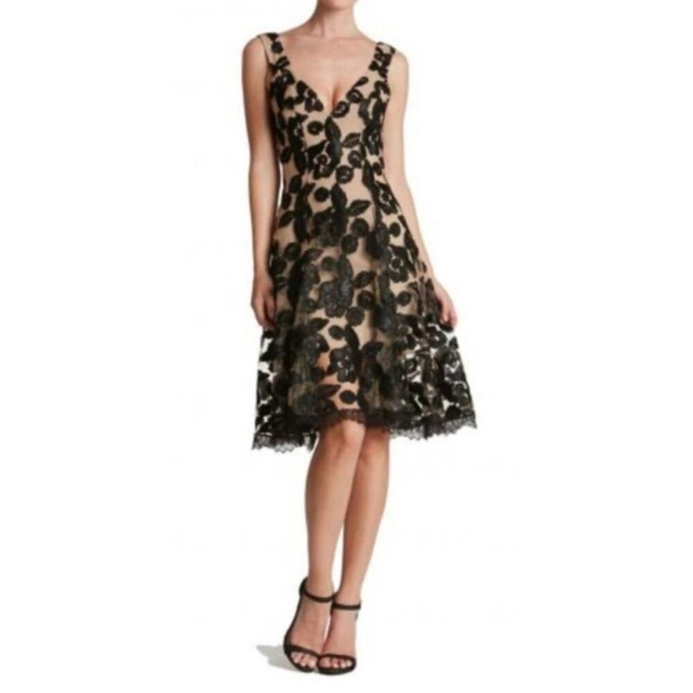 Dress the Population Maya V Neck Nude Black Sleeveless Fit and Flare Size Small